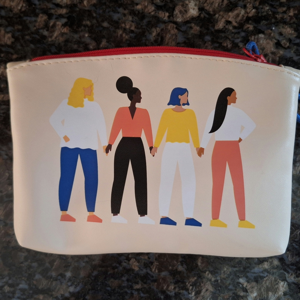 IPSY Makeup Bag 'Confidence Comes From Within'